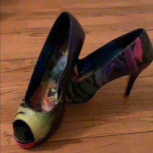 Iron fist platform multi color zebra heels